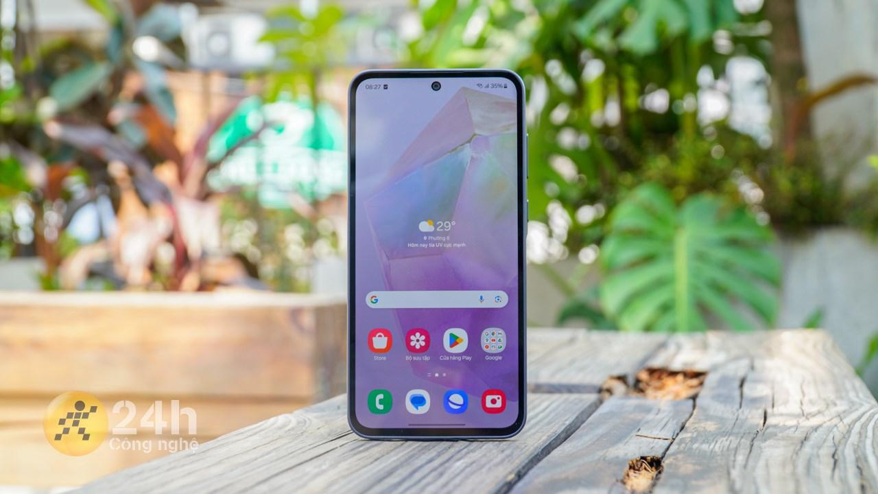 Galaxy A35 5G sở hữu cho mình nhiều tính năng mới mẻ cùng thiết kế nổi bật nhất phân khúc