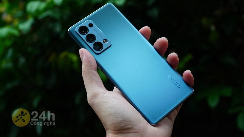 OPPO Reno6 Pro: Màn hình cong hoàn hảo