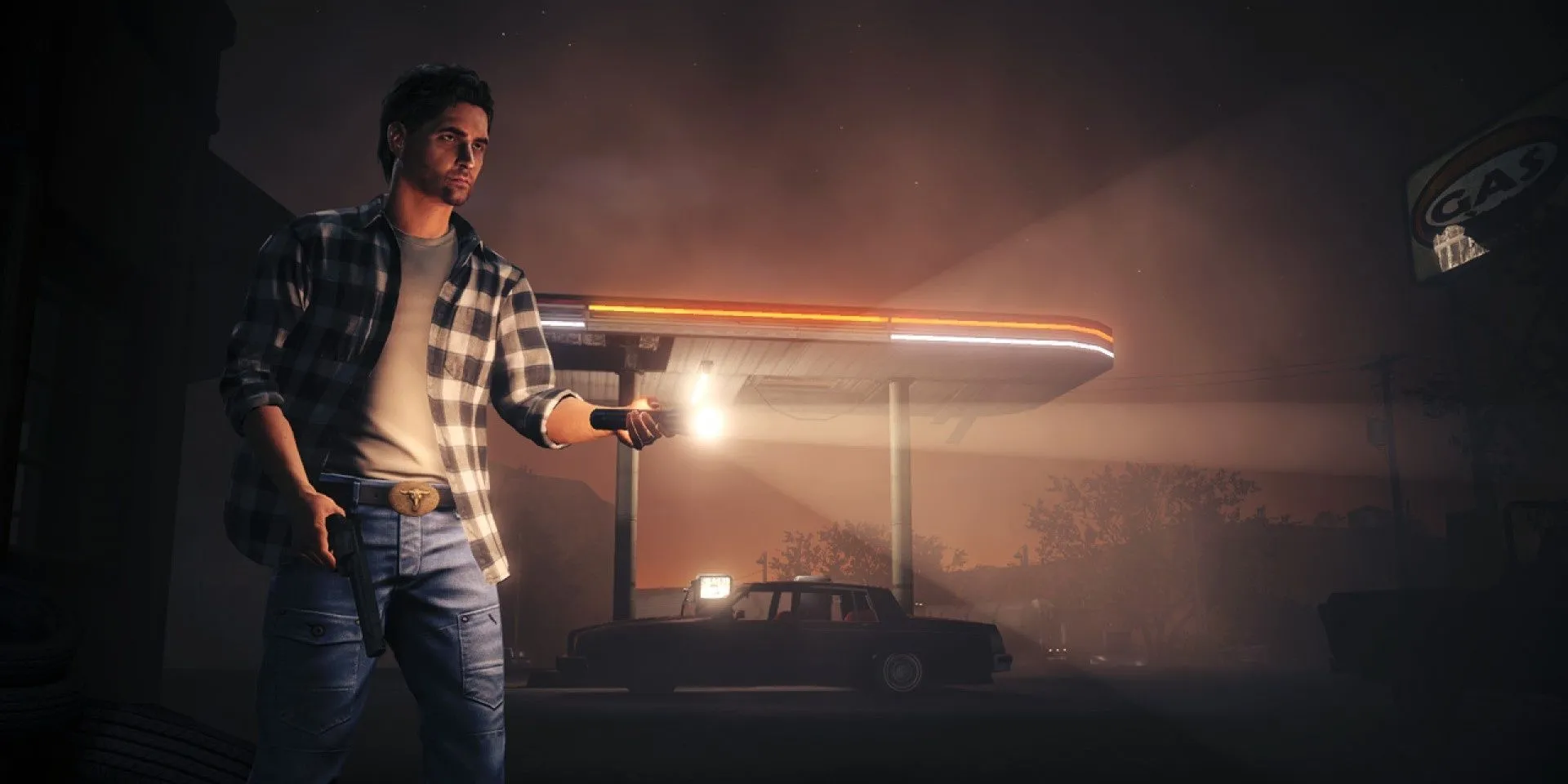 Alan Wake cầm đèn pin chiếu vào bóng tối trong một khu rừng, cơ chế chiến đấu độc đáo của game