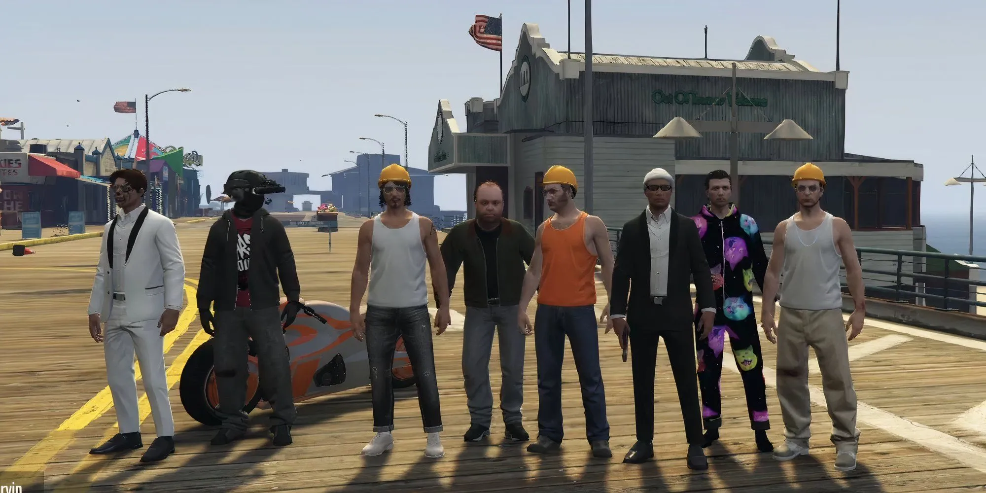 Ảnh chụp nhóm của chúng tôi sau một cuộc biểu tình trong GTA V Online.