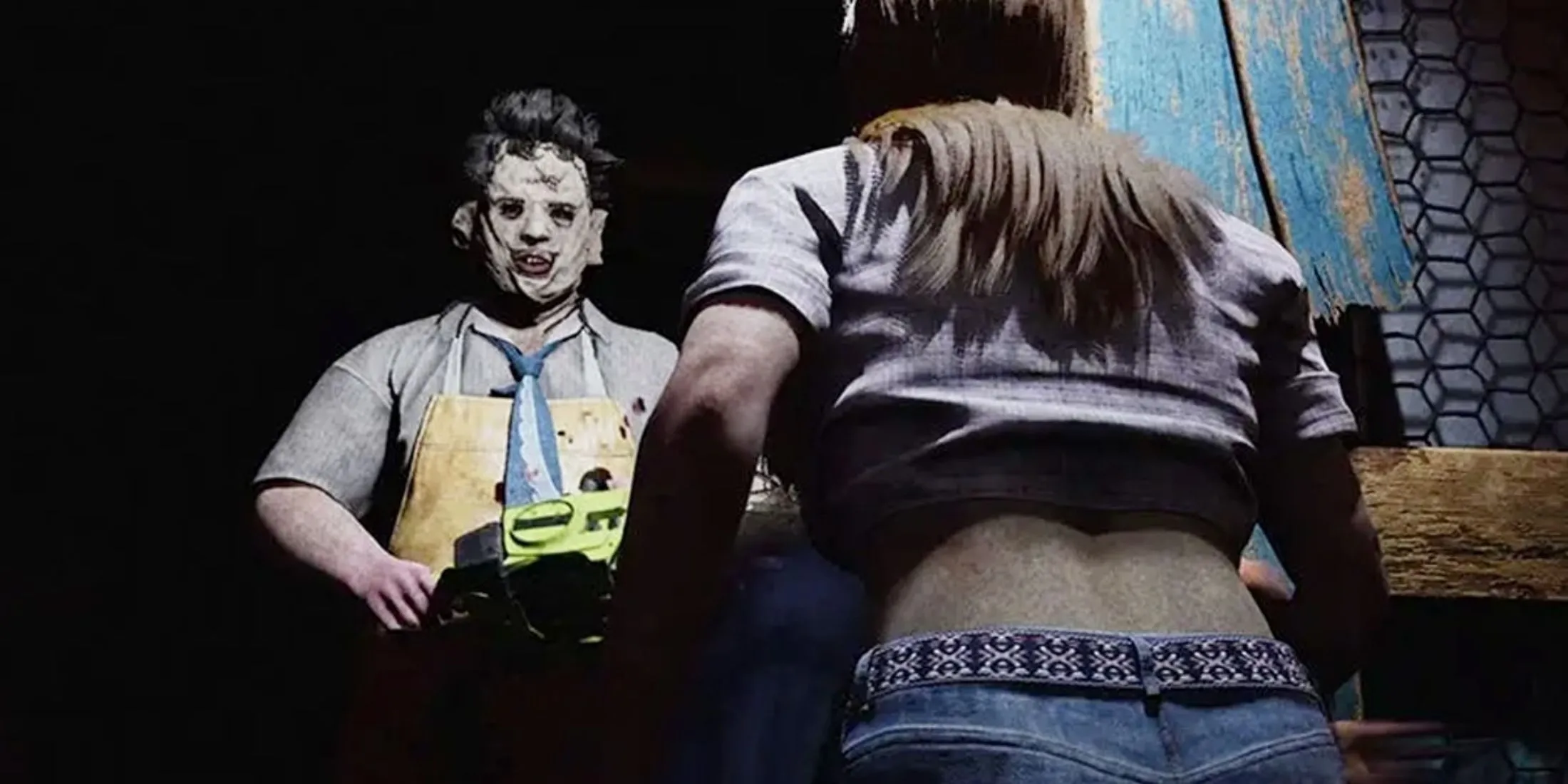 Cảnh Leatherface truy đuổi nạn nhân Connie gần lối thoát trong The Texas Chain Saw Massacre