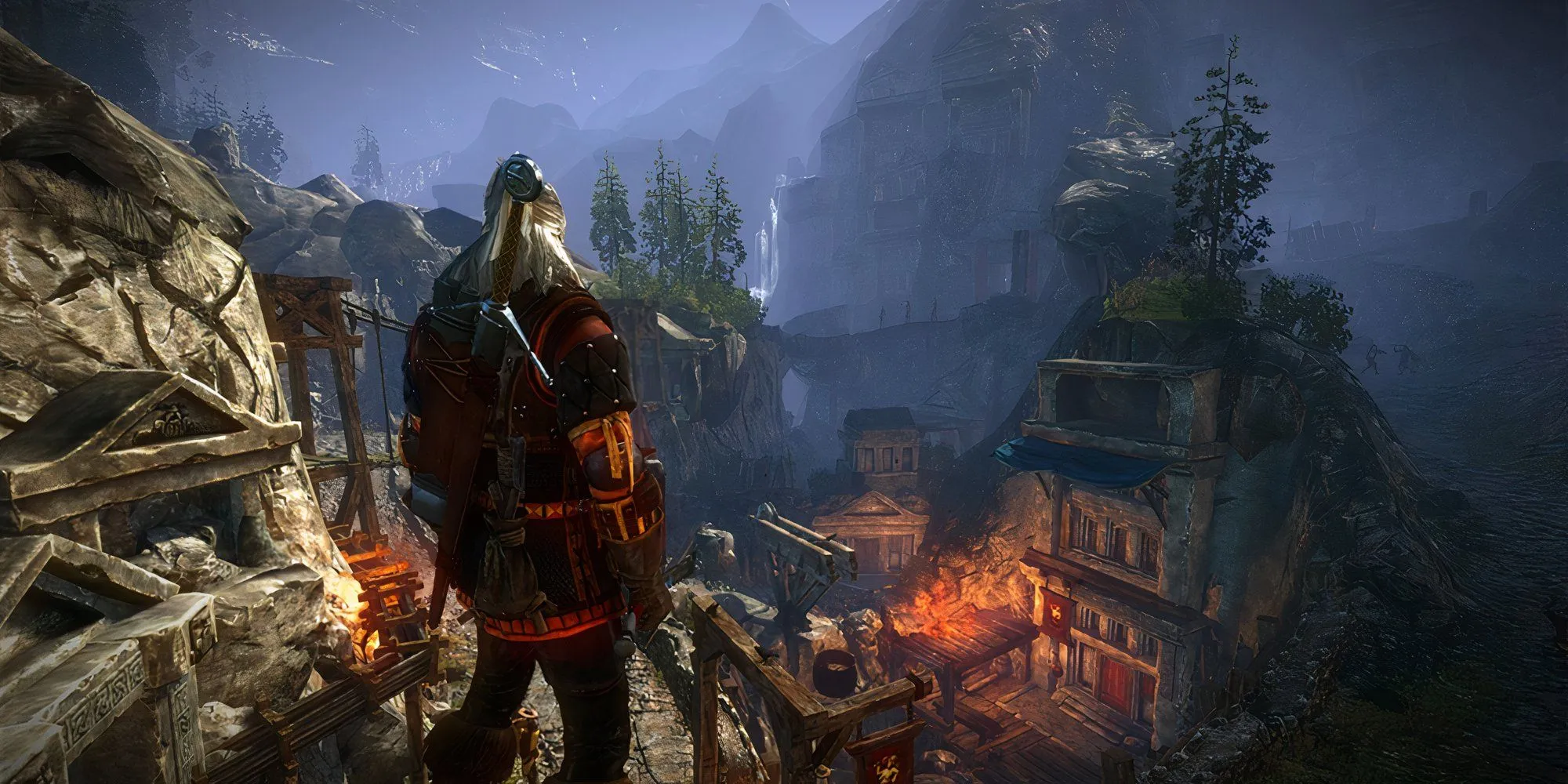 Geralt nhìn bao quát một thị trấn từ trên cao trong The Witcher 2