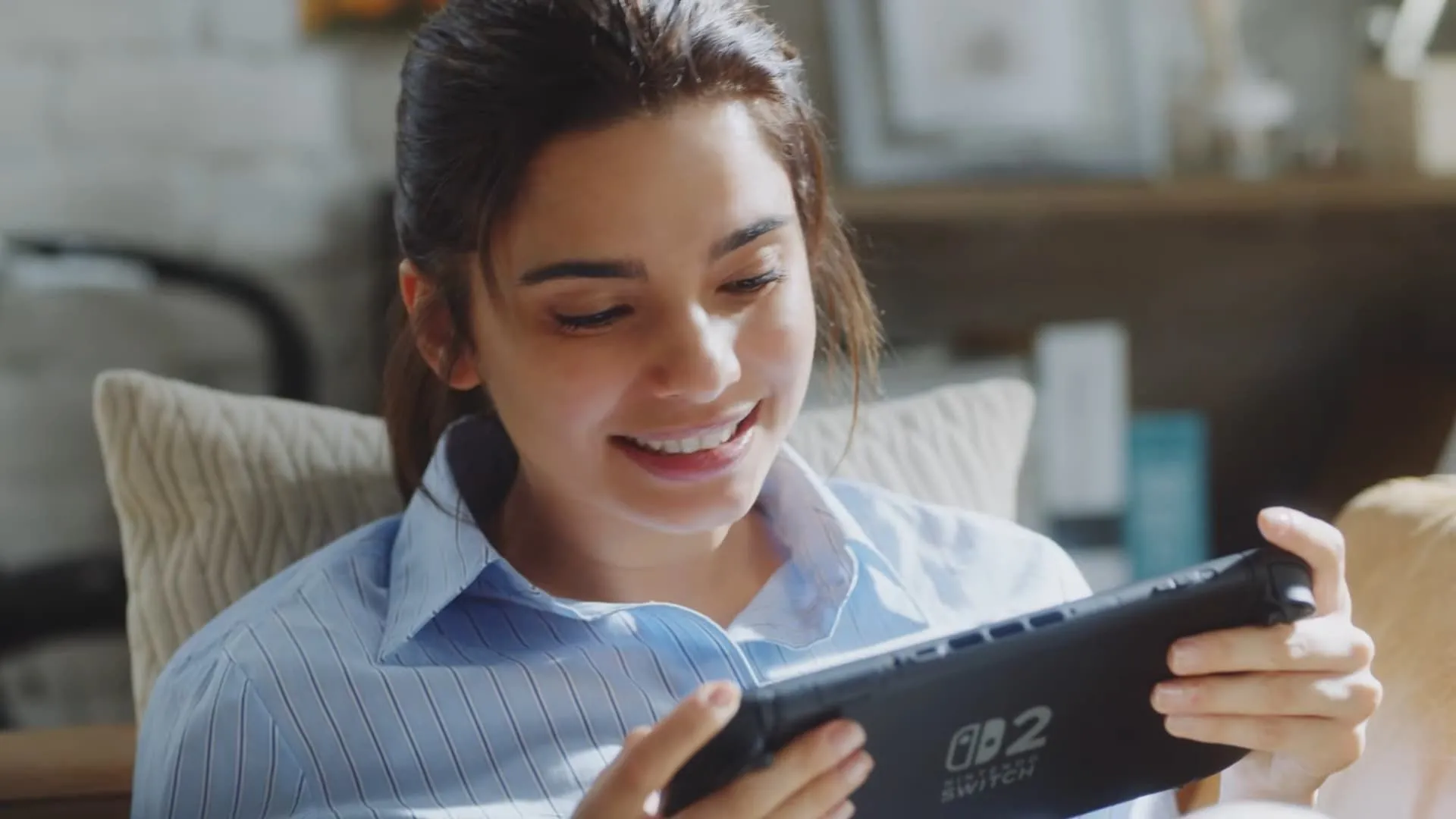 Hình ảnh Nintendo Switch 2 ở chế độ cầm tay