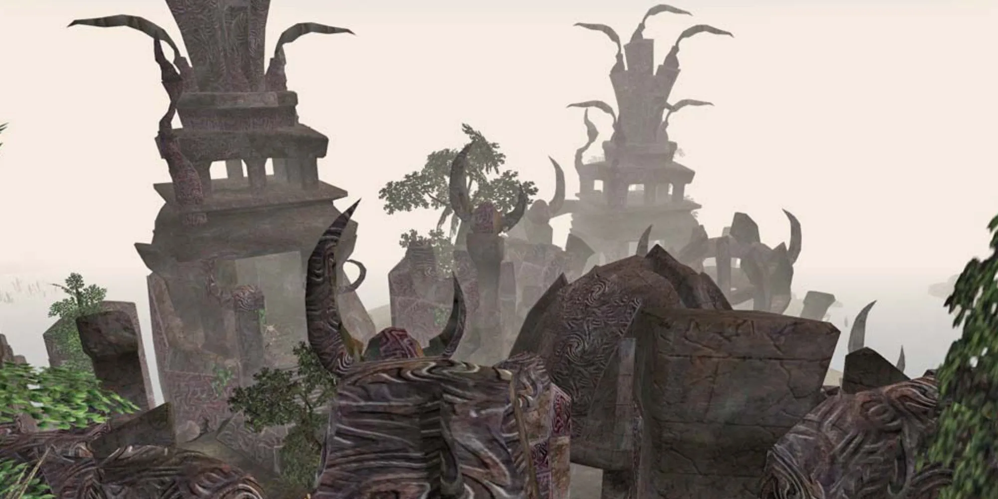 Hình ảnh tàn tích Daedric Ald Sotha trong Morrowind, nơi ẩn náu của Severa Magia.