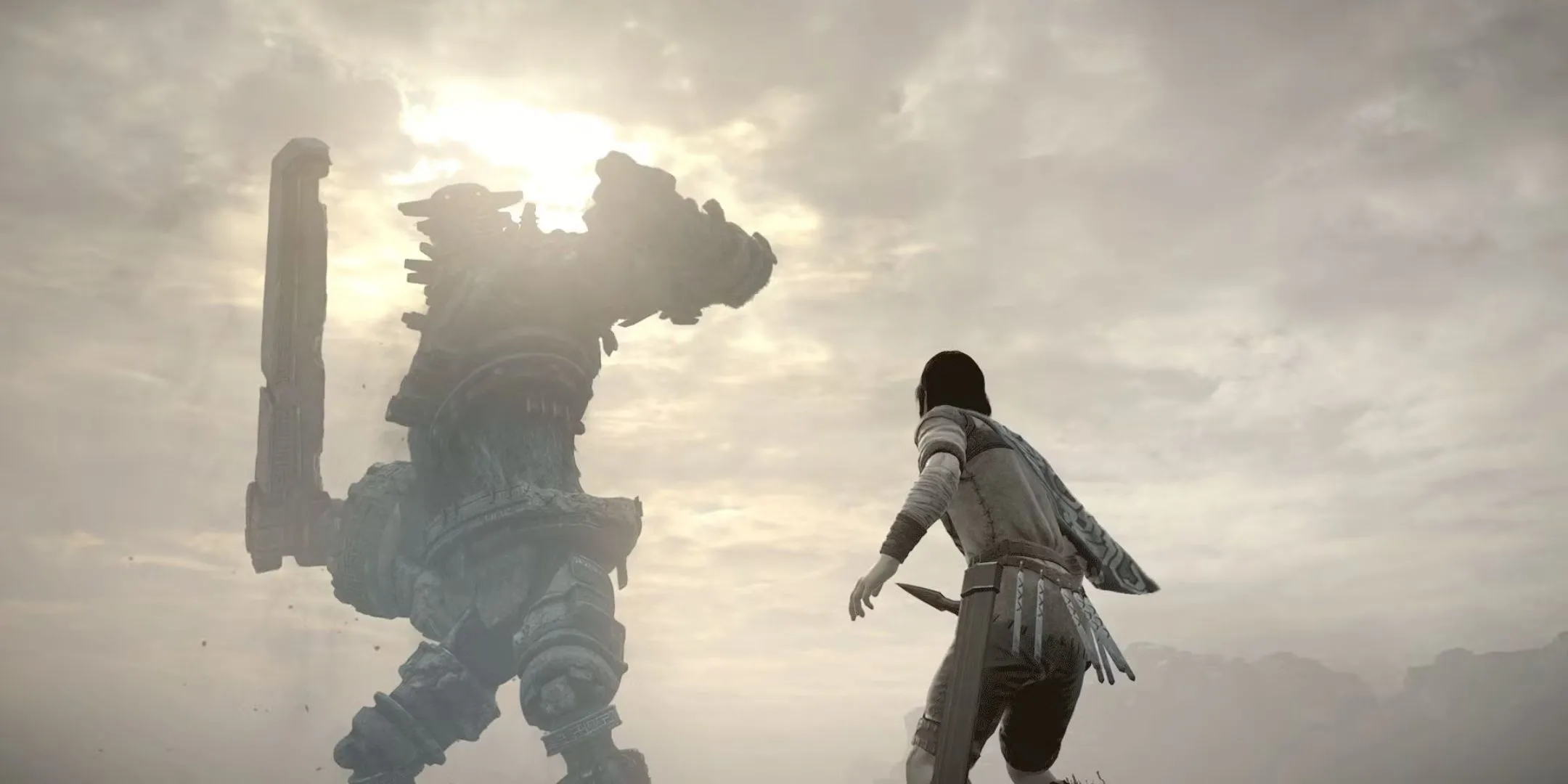 Nhân vật Wander đối đầu với một Colossus khổng lồ trong Shadow of the Colossus