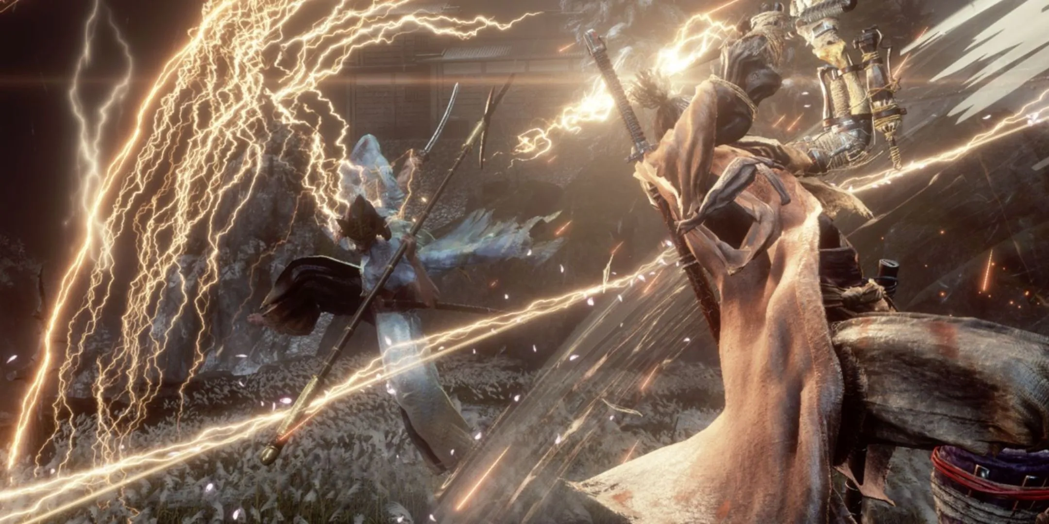 Wolf đỡ đòn phản công từ Isshin trong Sekiro, hình ảnh gợi nhắc về những khoảnh khắc đáng nhớ trong game chưa hoàn thành.