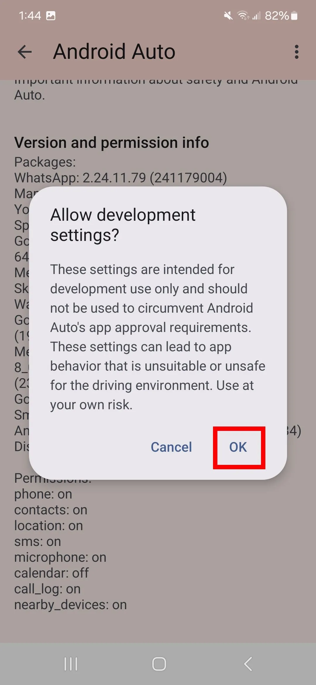Giao diện bật chế độ nhà phát triển trong Android Auto, hướng dẫn chạm 10 lần vào Version