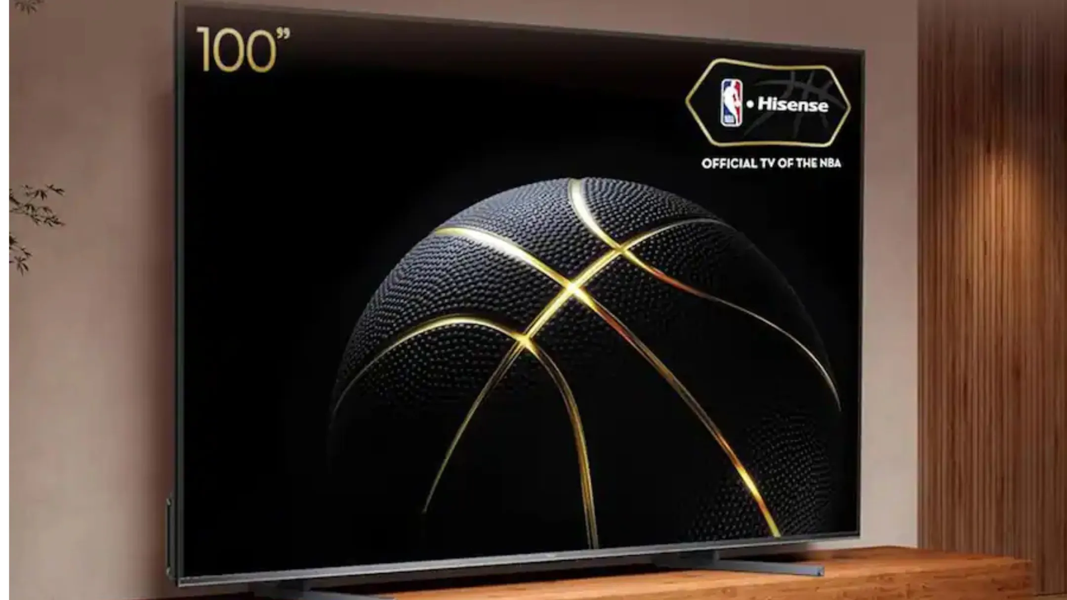 Giao diện Google TV trên Hisense U70, dễ truy cập ứng dụng streaming và cài app từ Play Store