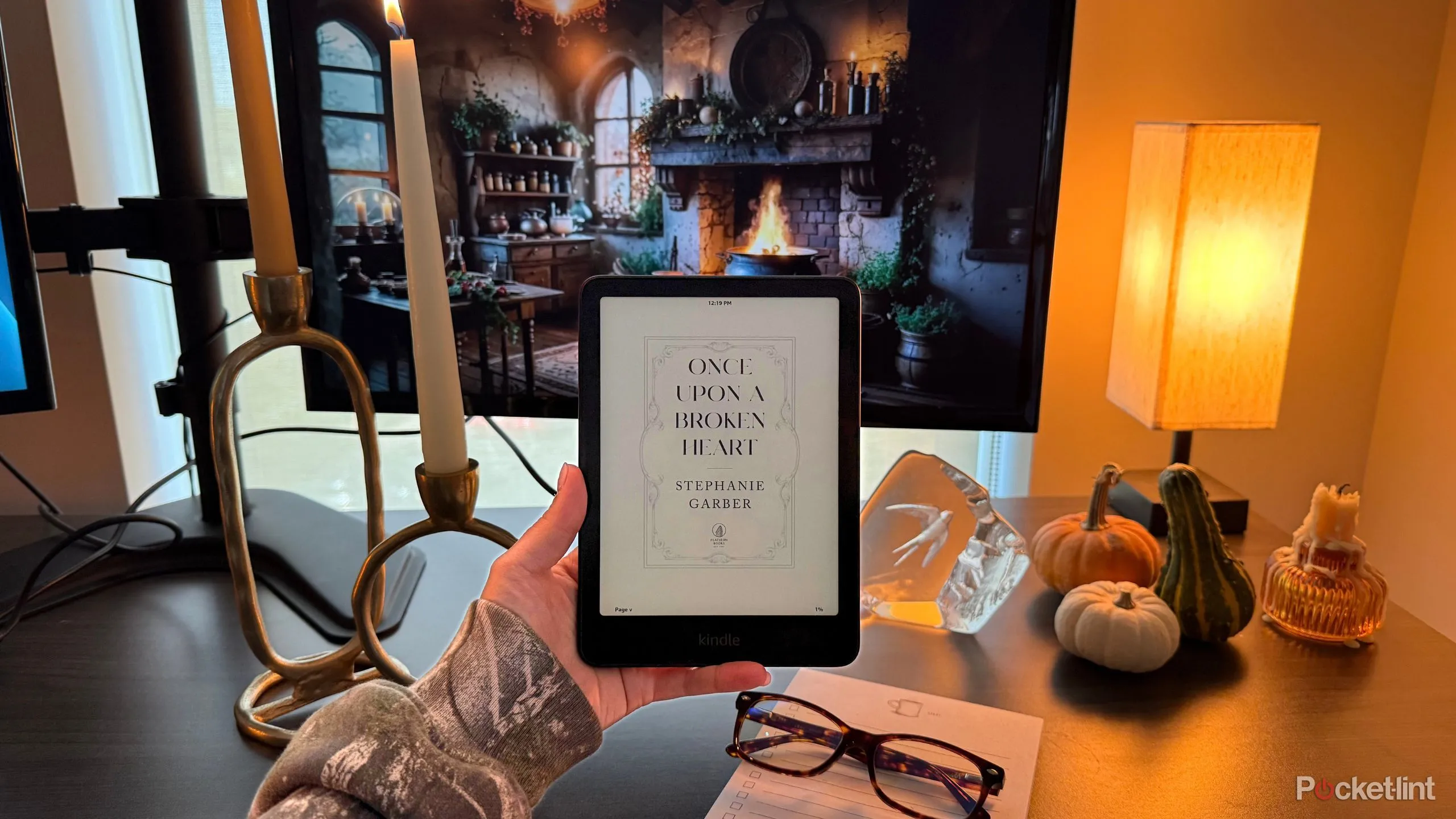 Giao diện tải sách event Get Spooked trên Indie Author Collective, dễ lọc theo thể loại thriller, horror và mystery