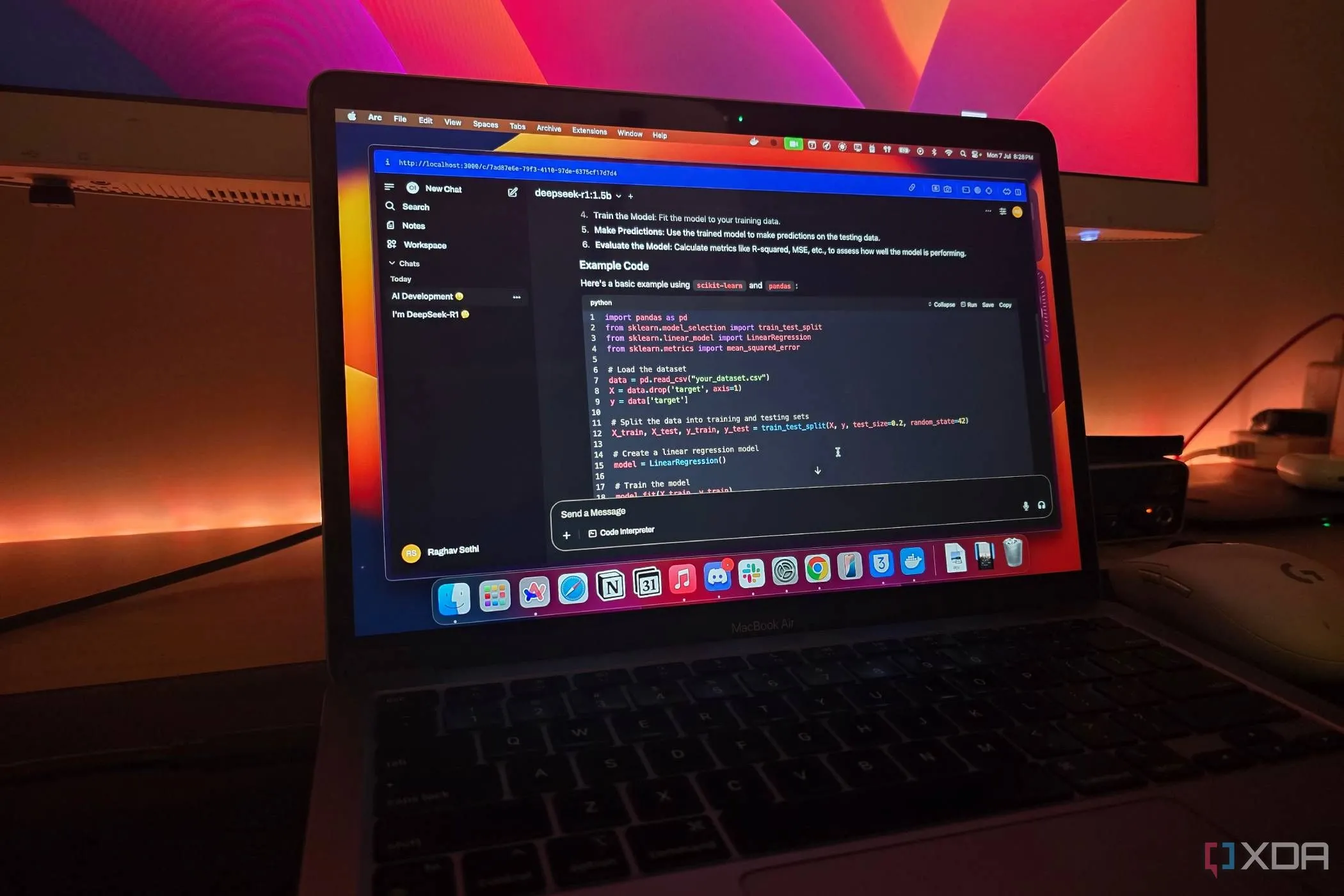 MacBook Air chạy mô hình AI trên thiết bị cục bộ, ví dụ về xu hướng on-device AI trên laptop và thiết bị di động