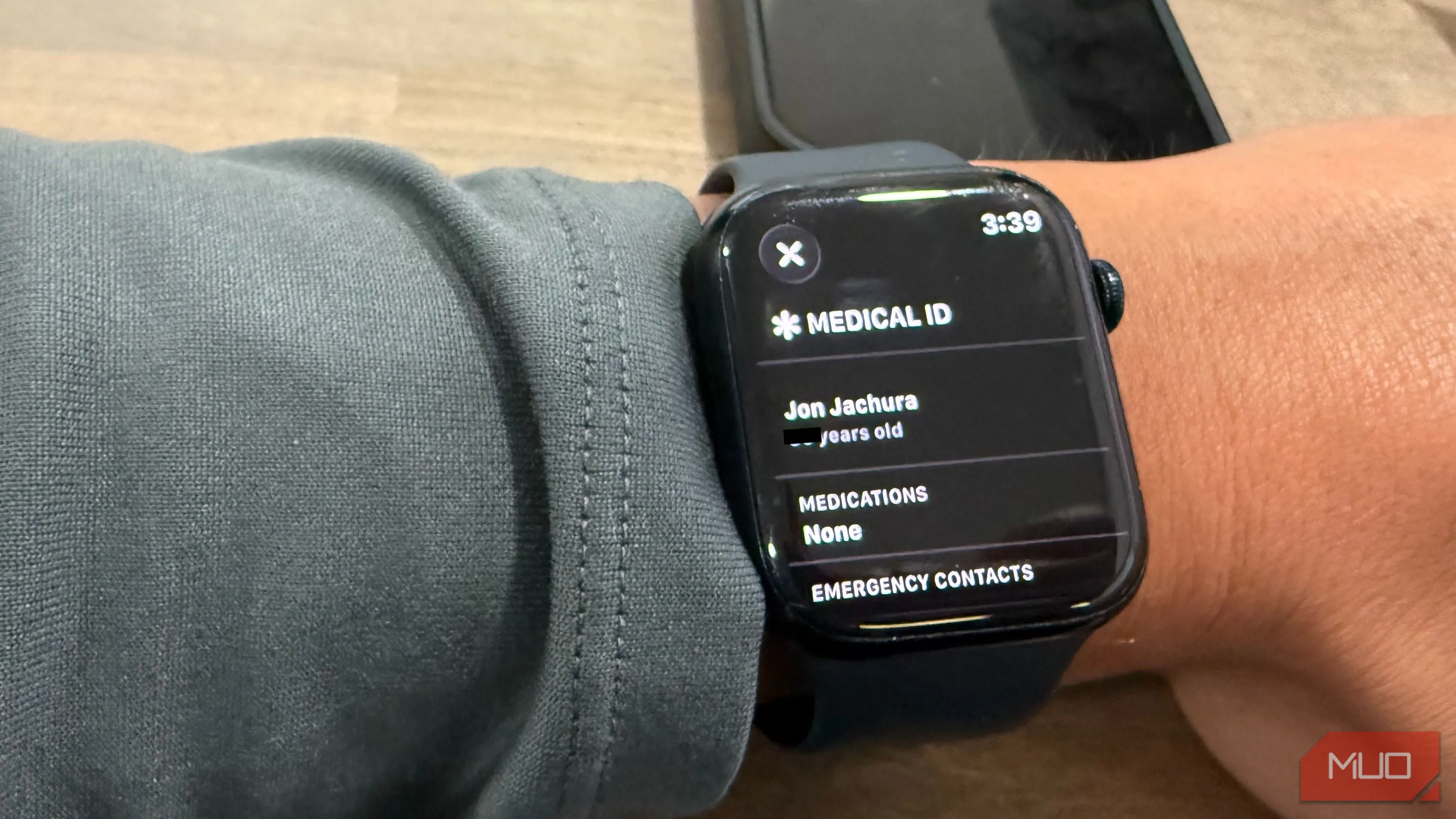Màn hình Medical ID trên Apple Watch hiển thị thông tin y tế khẩn cấp