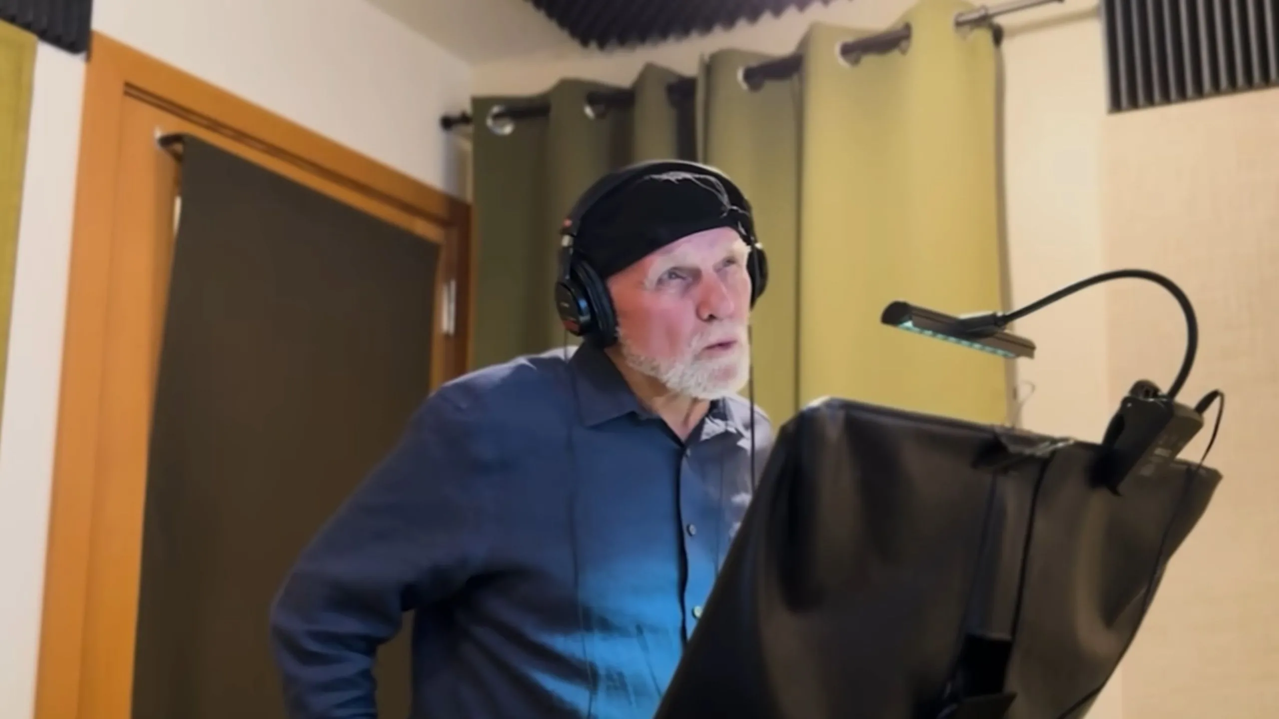 Steve Downes thu âm cho Halo Campaign Evolved — diễn xuất thoại được làm mới