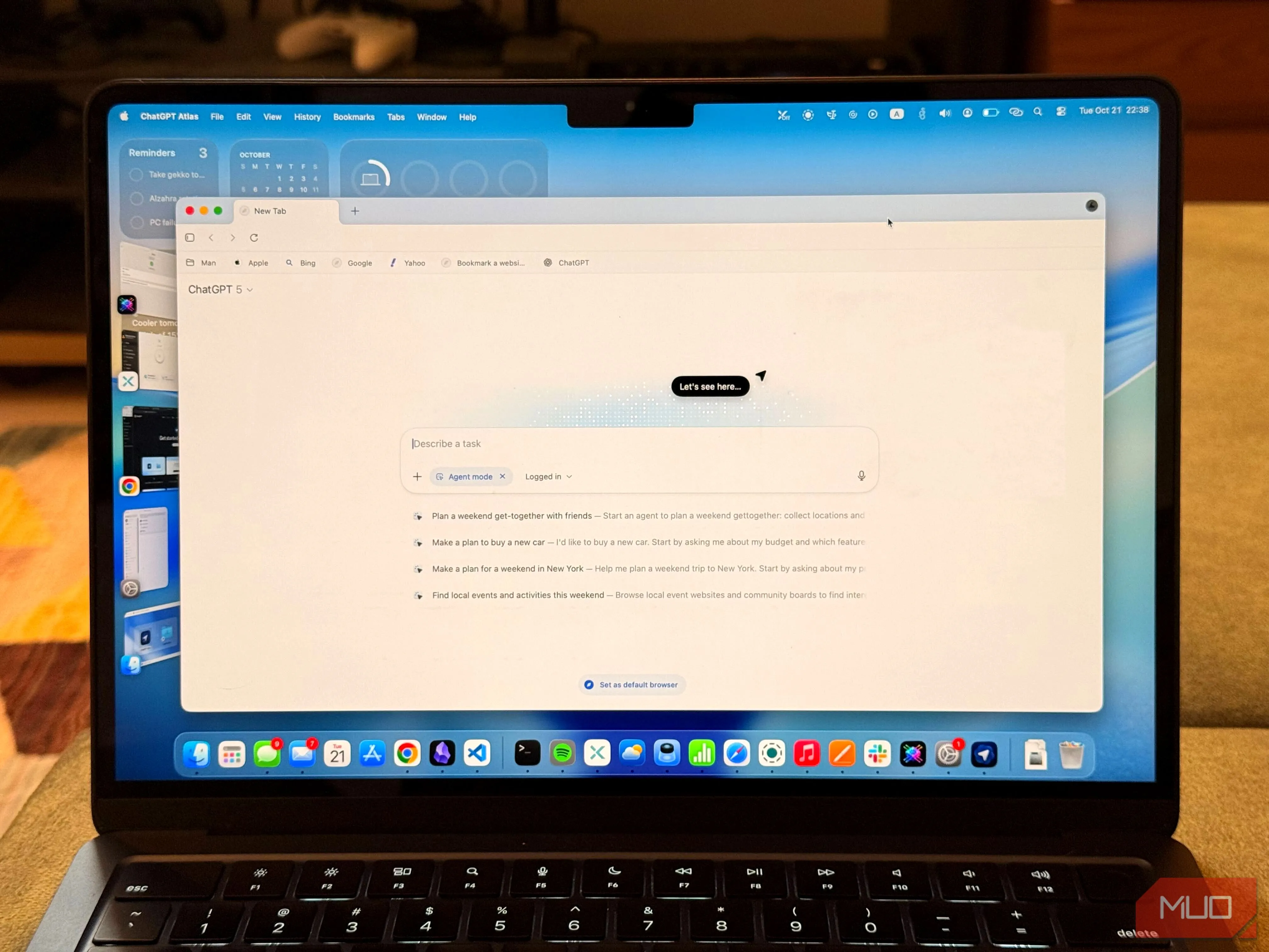 Trình duyệt ChatGPT Atlas hiển thị giao diện trên macOS, minh họa việc AI tích hợp sâu vào các sản phẩm
